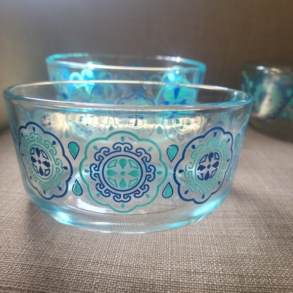 2 Pyrex Blue aqua Glass bowls used - Picture 2 of 7